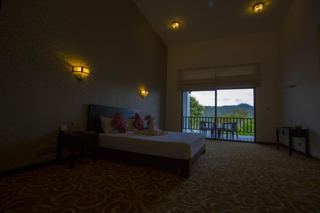 Grand Tamarind Lake Kataragama Room photo