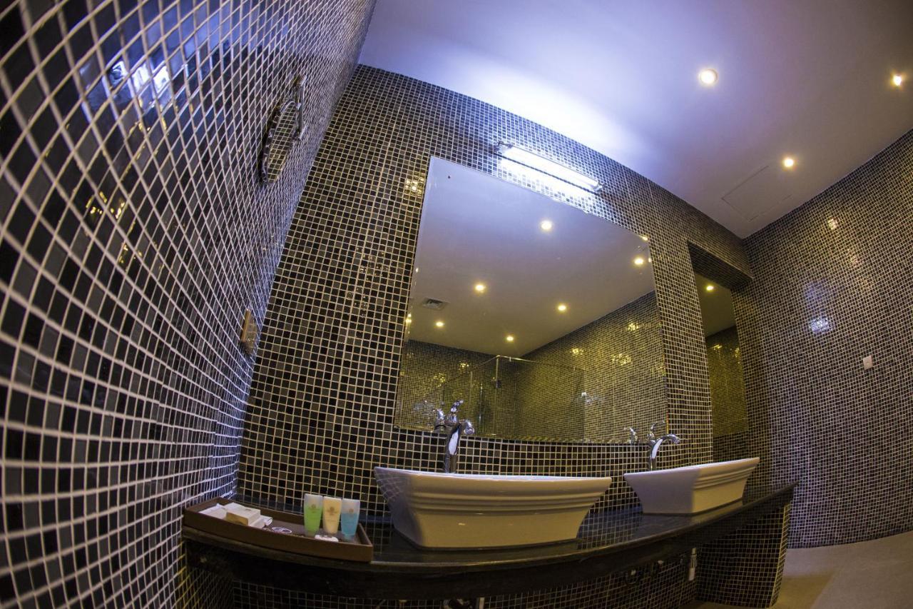 Grand Tamarind Lake Kataragama Room photo