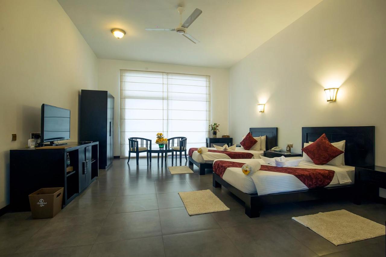 Grand Tamarind Lake Kataragama Exterior photo