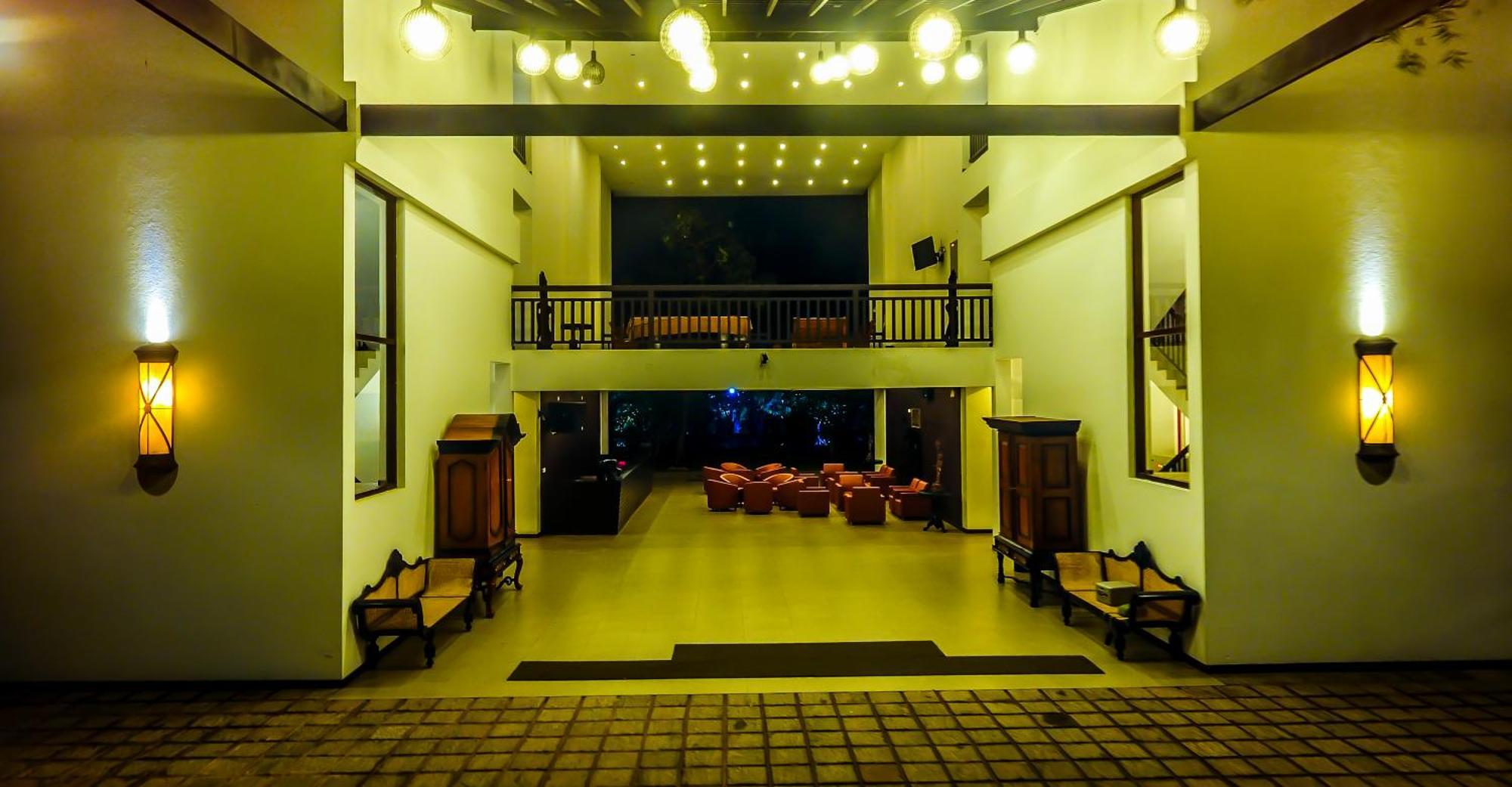 Grand Tamarind Lake Kataragama Exterior photo